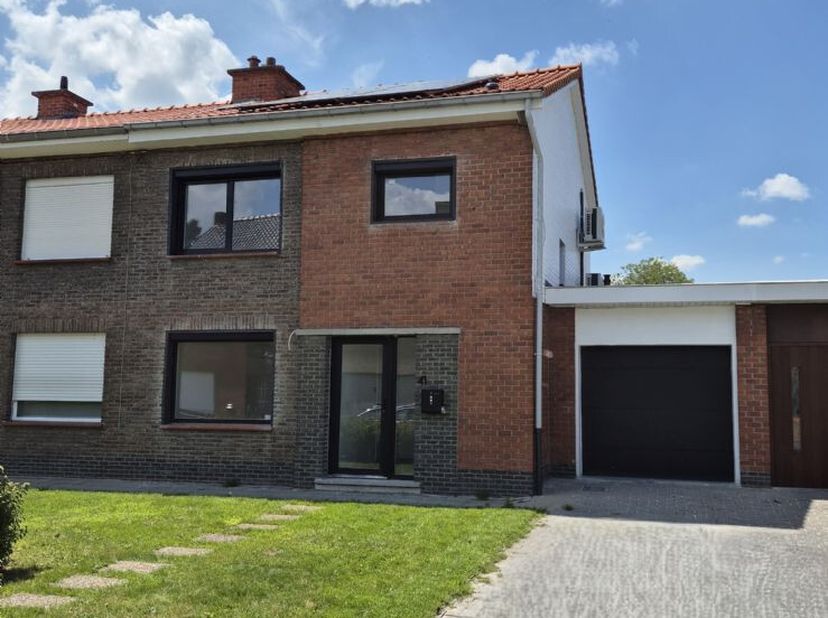 Maison à vendre
                    à 8800 Roeselare